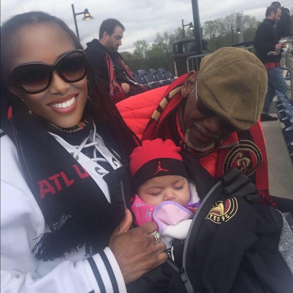 Meet your Posher - Picture 5 of 7